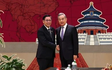หวังอี้พบปะหารือสีหศักดิ์ หนุนจีน-ไทยร่วมปฏิรูปธรรมาภิบาลโลก