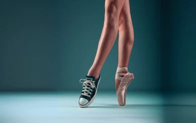 “Ballet Sneakers” กำลังได้รับความนิยมอย่างมากในสหรัฐอเมริกา